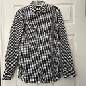 Banana Republic Non Iron slim fit dress shirt size small.